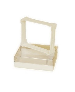 SECTION PLASTIQUE AVEC BOITE